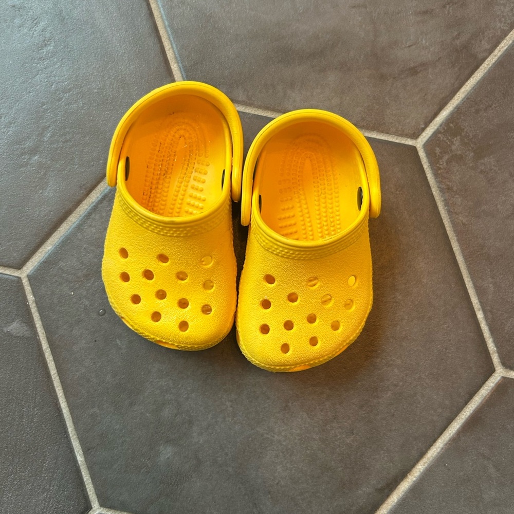 Infant CROCS littles clog yellow